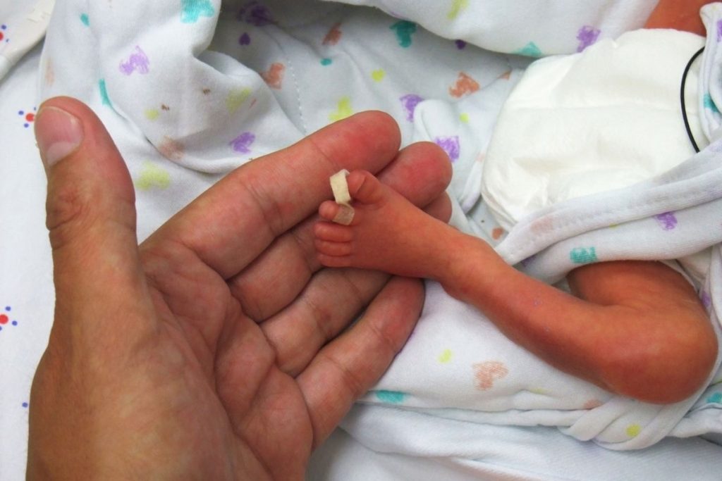 Erken Doğum Belirtileri Nelerdir